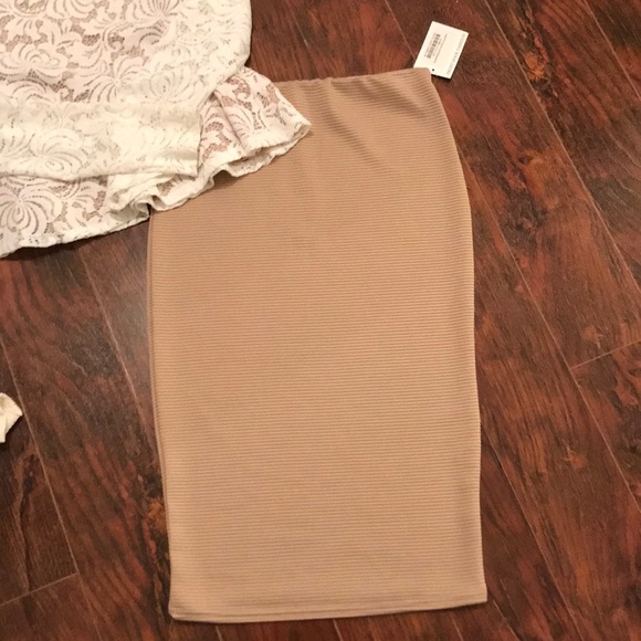 🔥🔥🔥🔥Aftershock London Ribbed Skirt - Picture 1 of 4